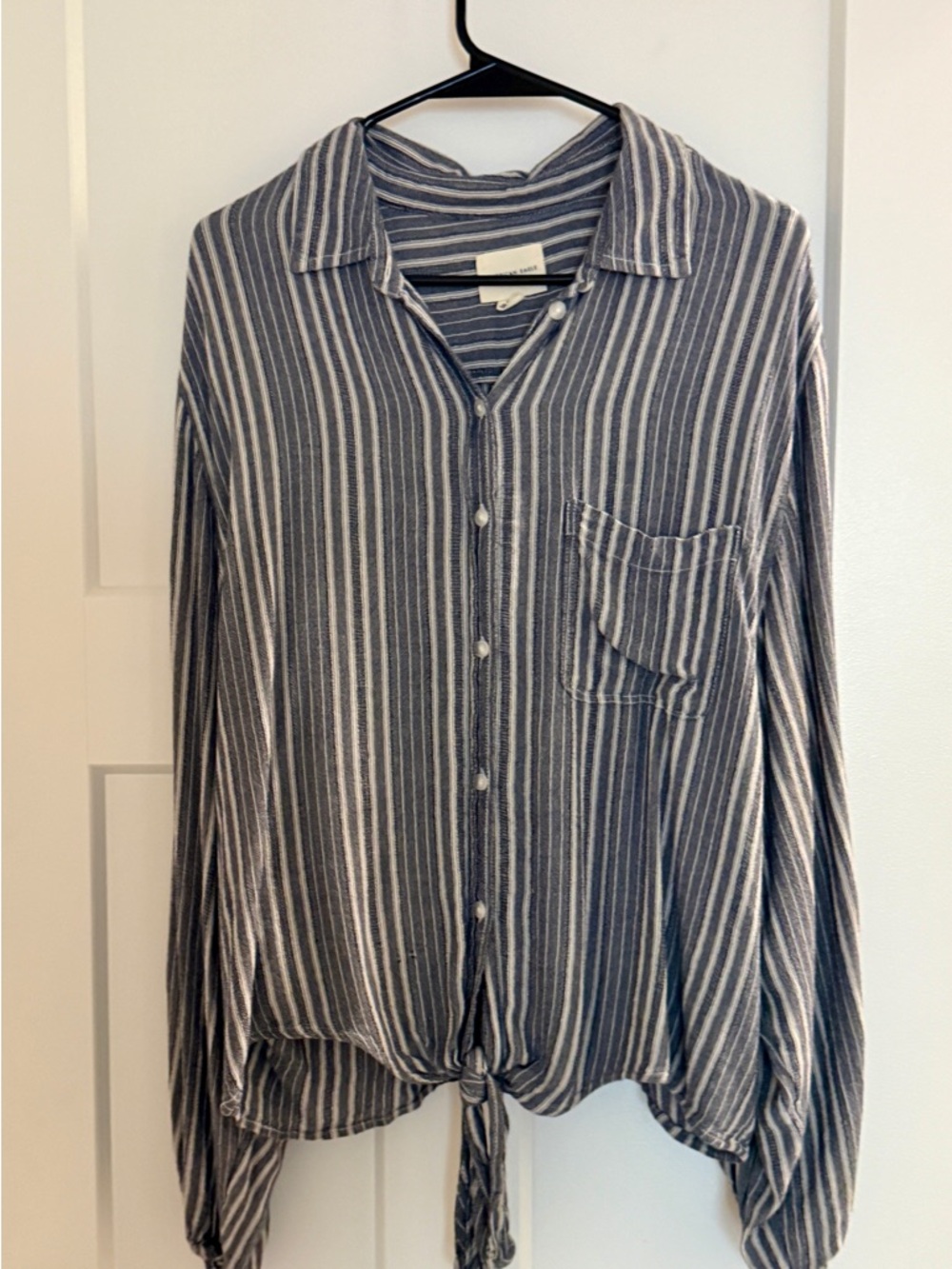 American Eagle Outfitters Blue and White Striped Tie-Hem Button-Down Shirt